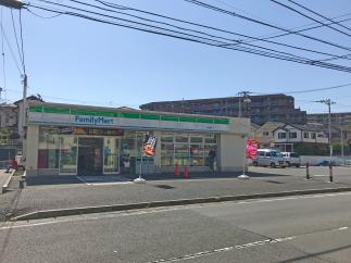 ファミリーマート 新井町店